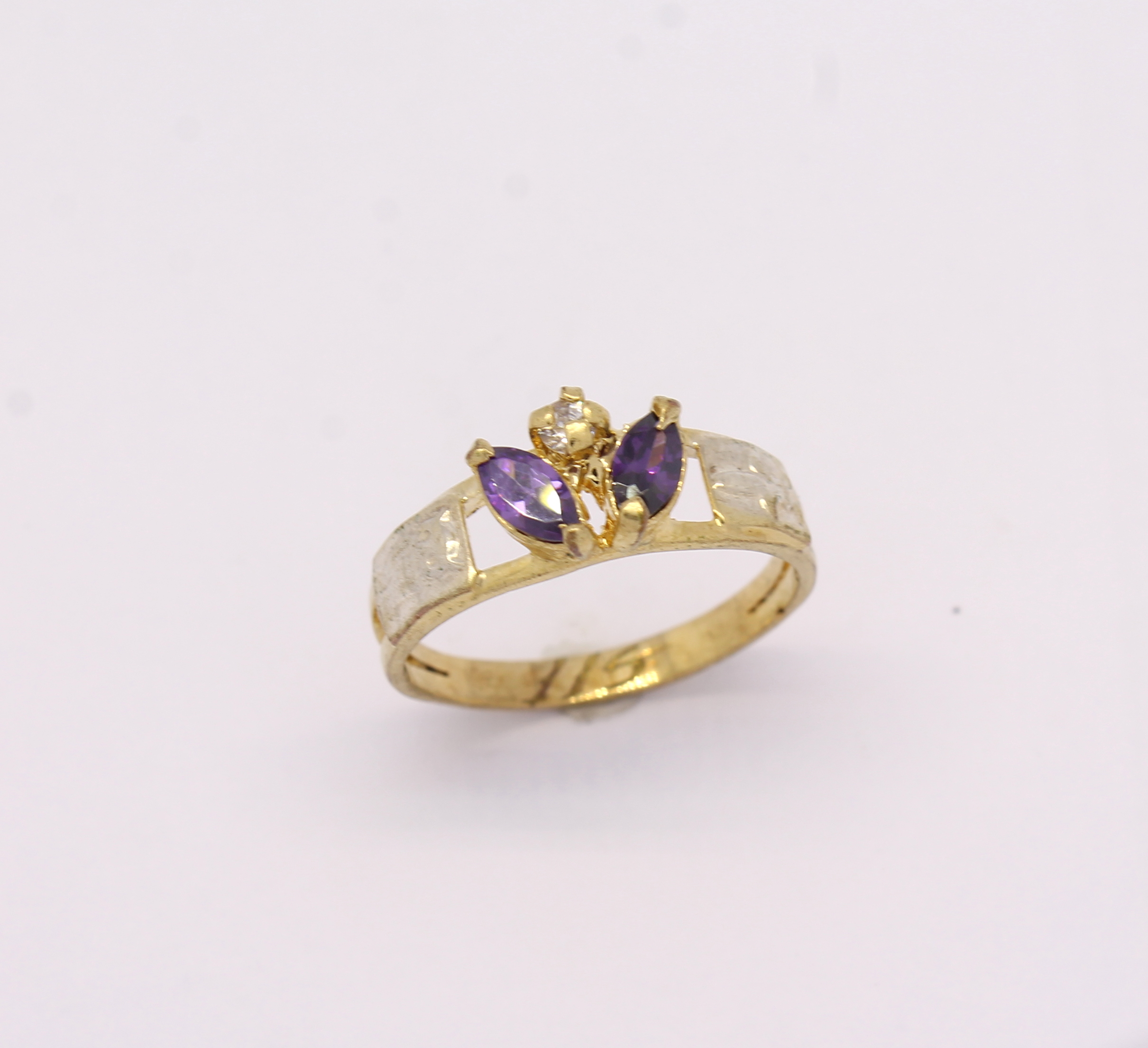Anel de Formatura Pedras Sintéticas Ouro Amarelo 18k 750 (1)