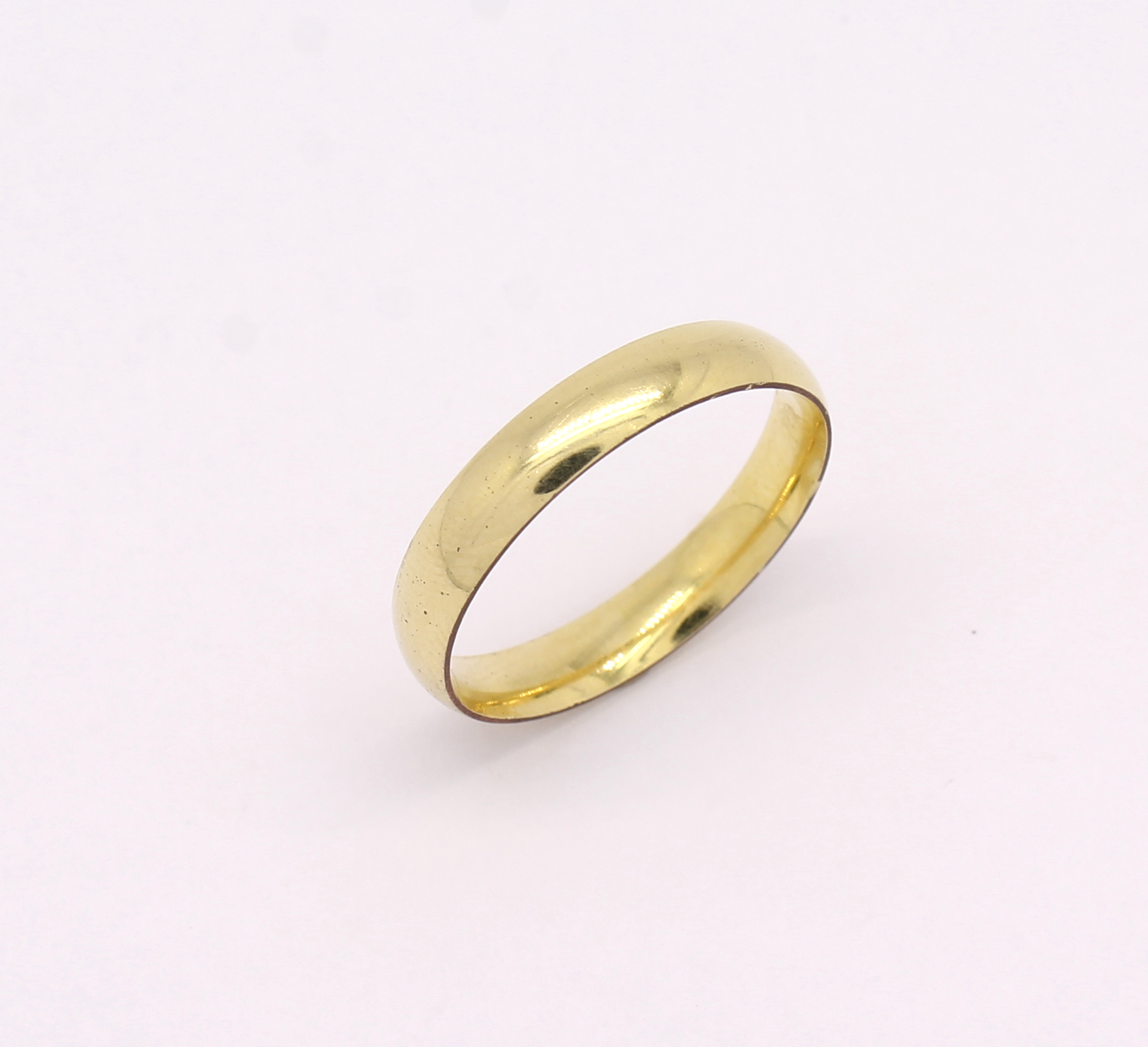 Par de Alianças 9 gramas Tradicional Ouro Amarelo 18k 750 (1)