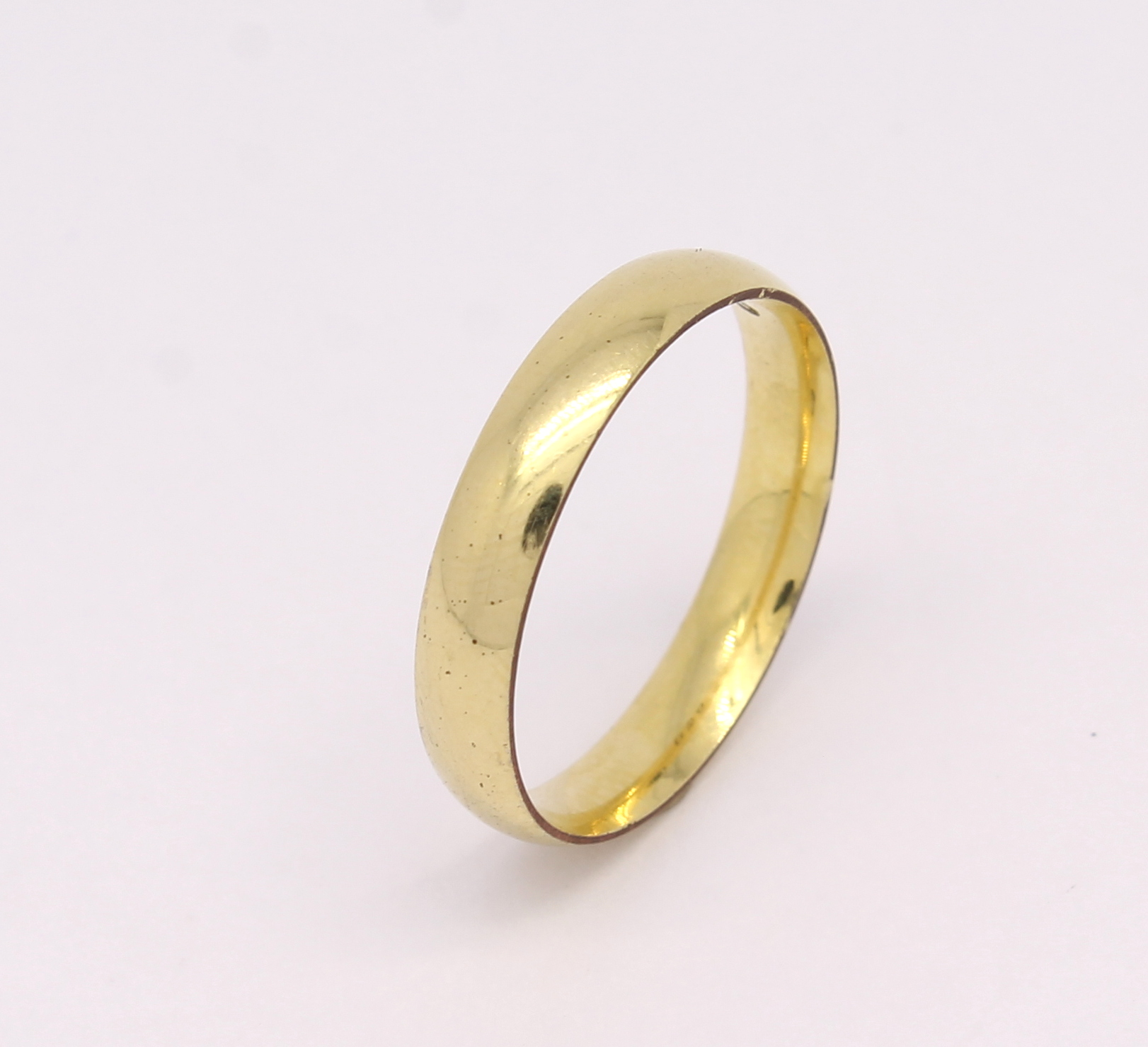 Par de Alianças 9 gramas Tradicional Ouro Amarelo 18k 750 (4)