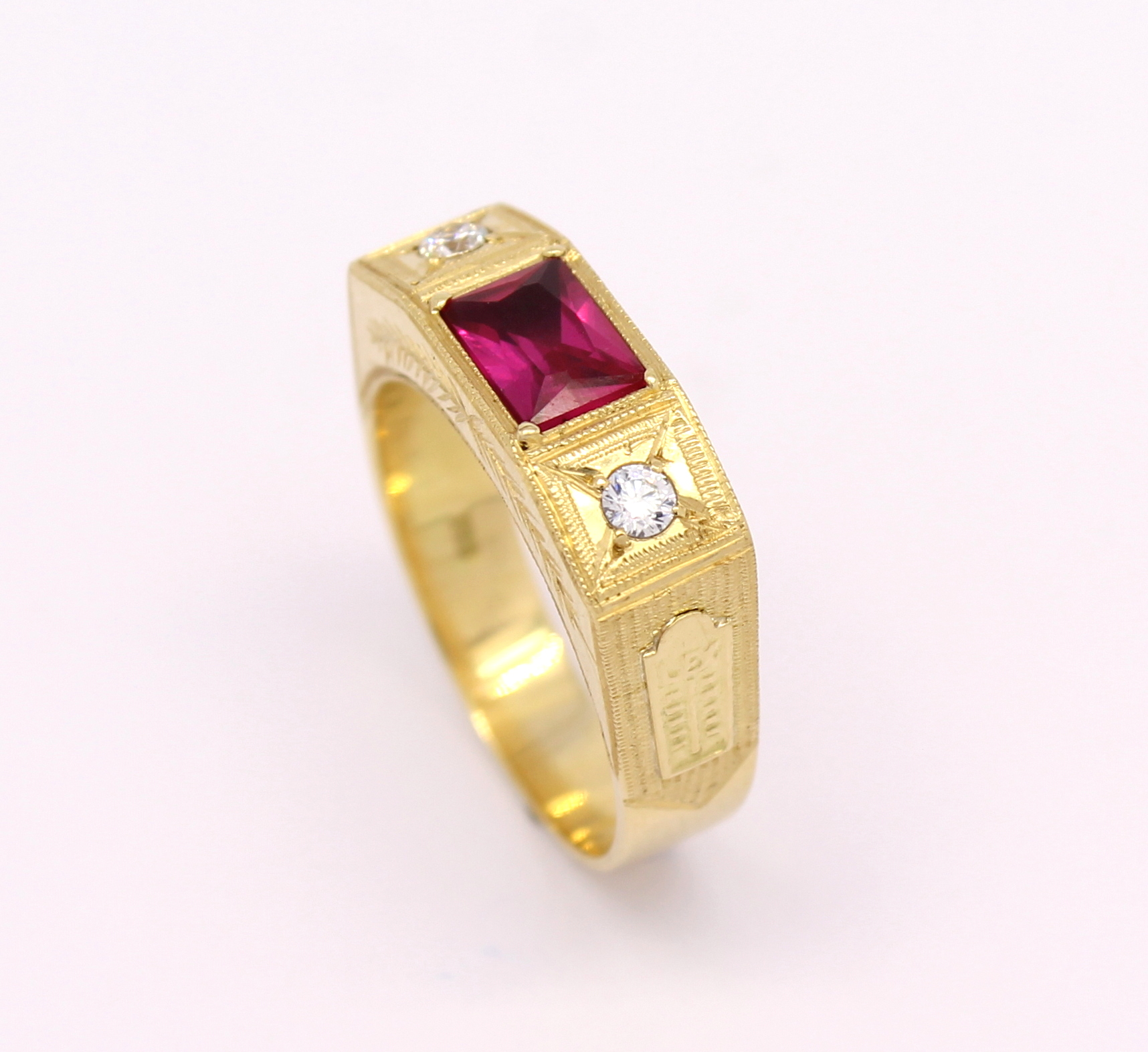Anel de Formatura Masculino Pedras Sintéticas Ouro Amarelo 18k 750 (10)