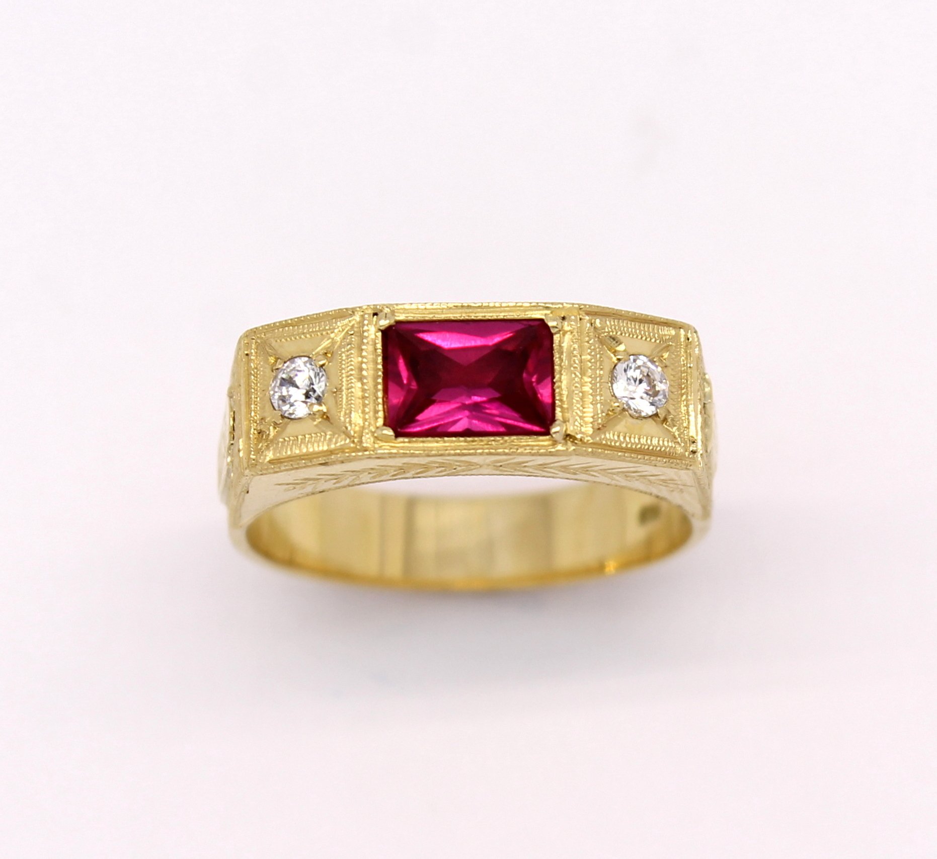 Anel de Formatura Masculino Pedras Sintéticas Ouro Amarelo 18k 750 (11)