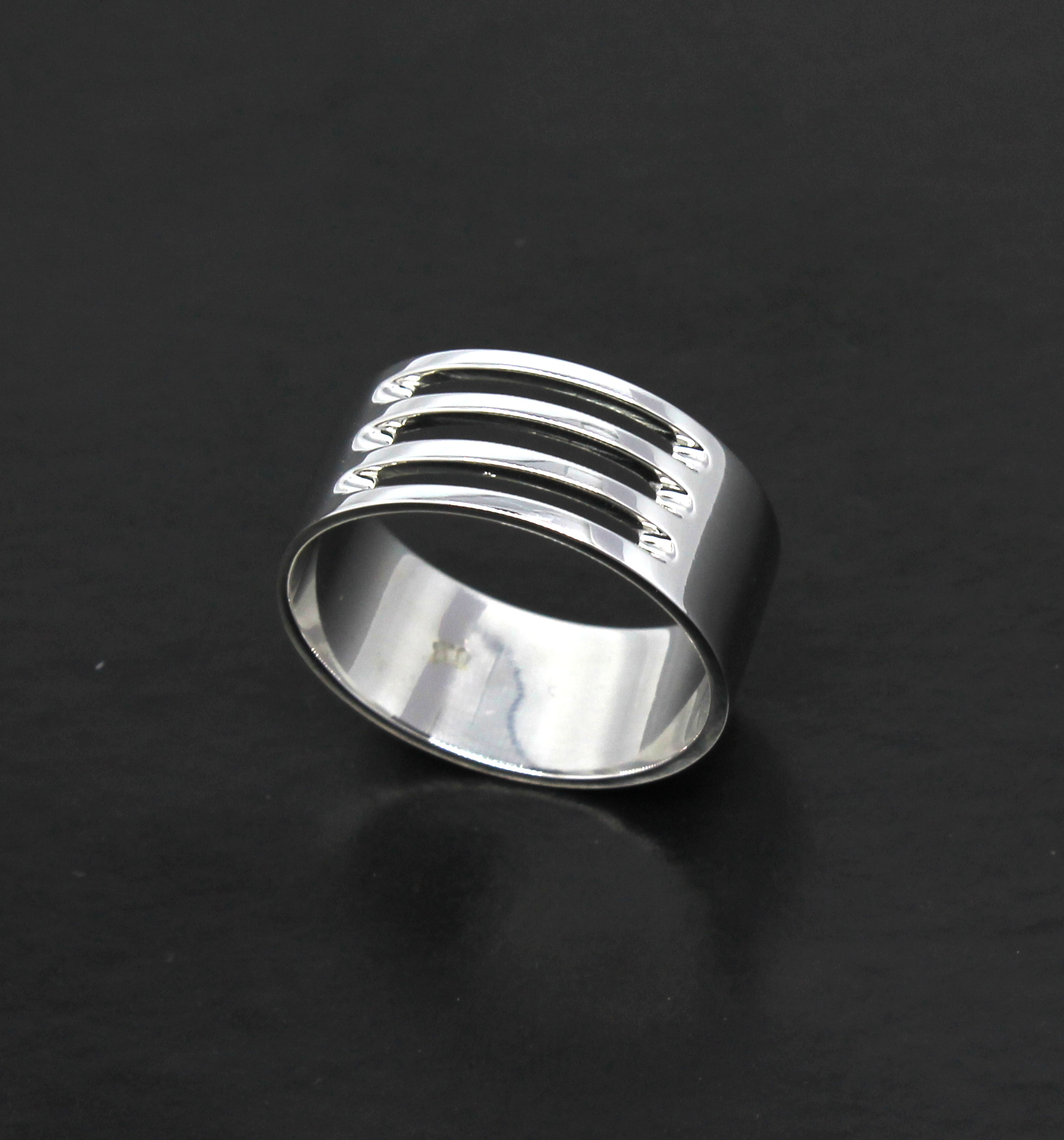 Anel Masculino Listrado Ouro Branco 18k 750 (3)
