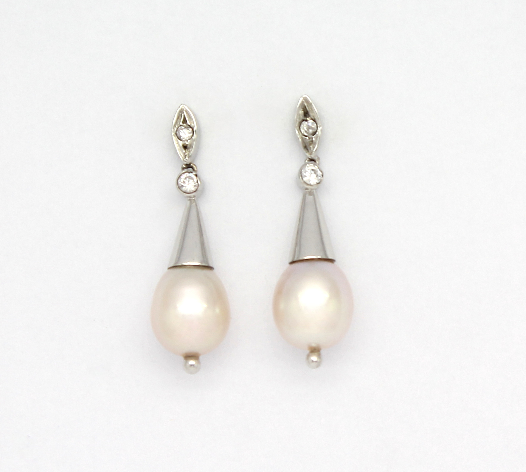 Brinco Diamante e Pérola Ouro Branco 18k 750 (4)