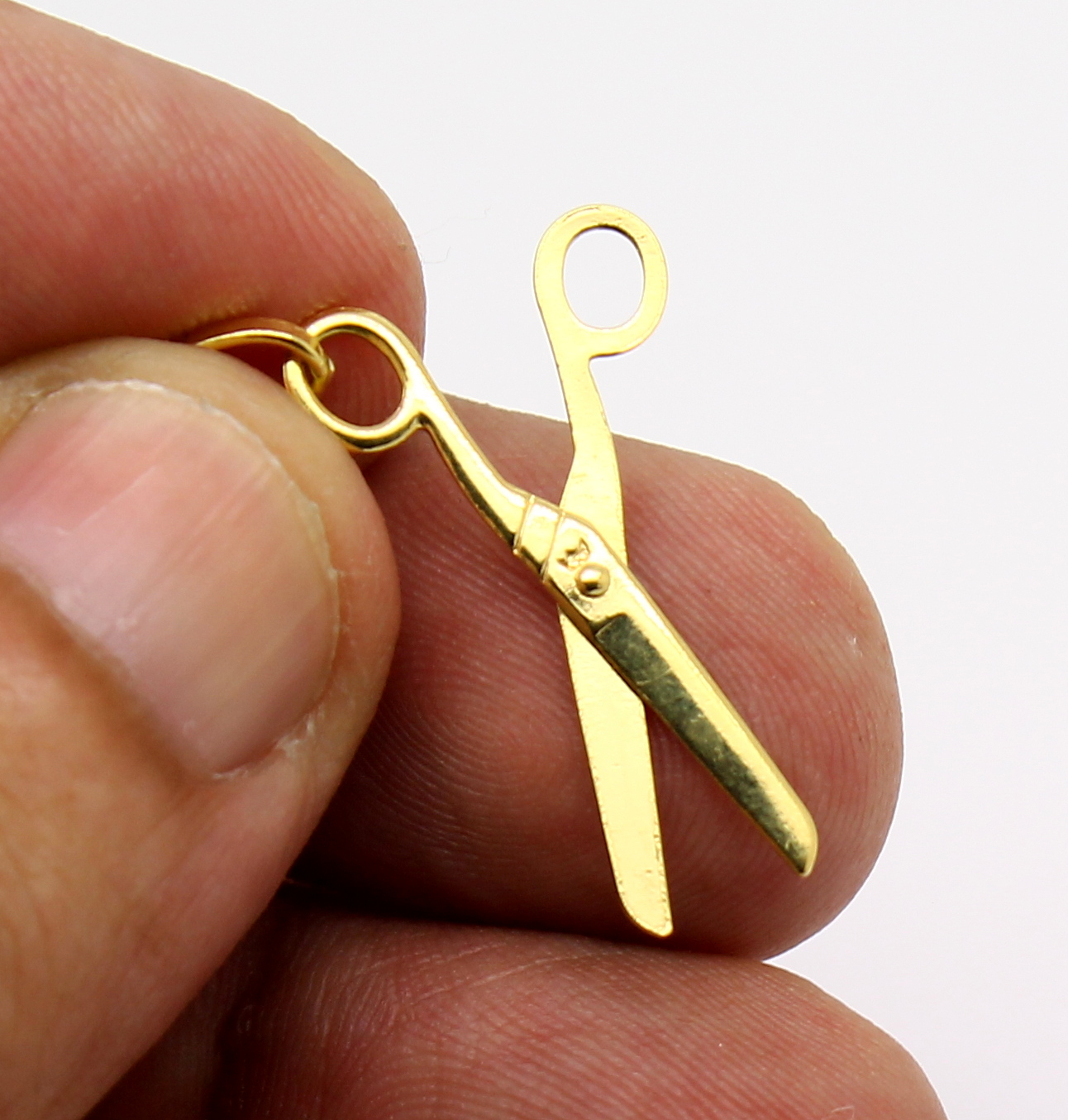 Pingente Tesoura Ouro Amarelo 18k 750 (3)