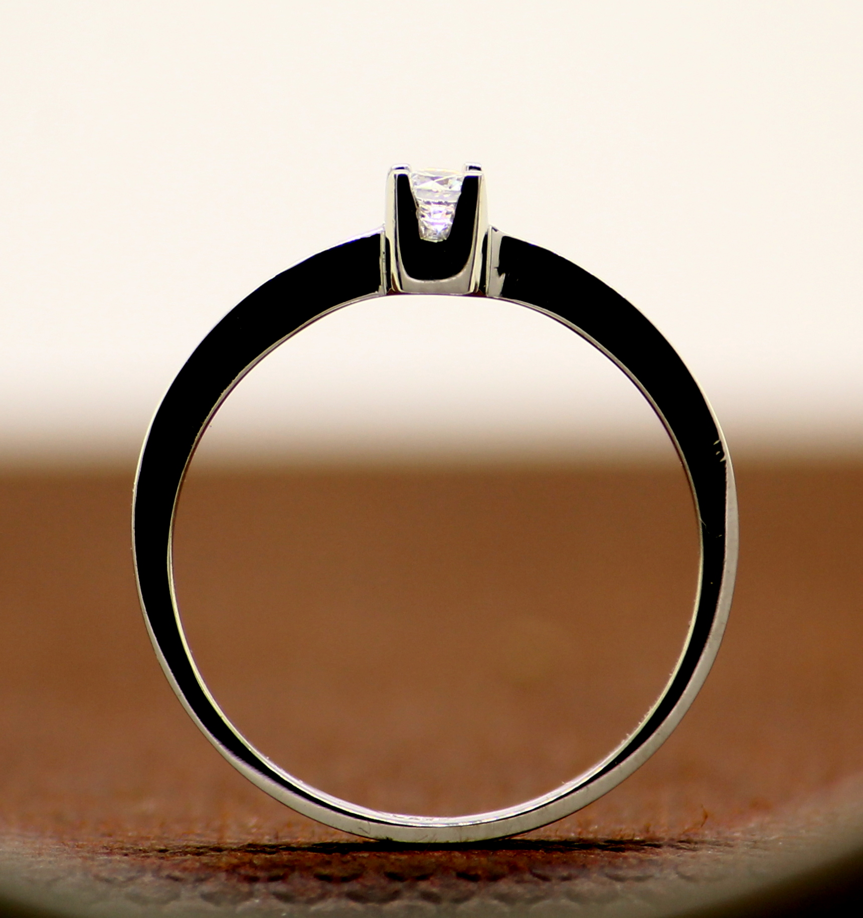 Anel Solitário Ouro Branco 18k 750 (4)