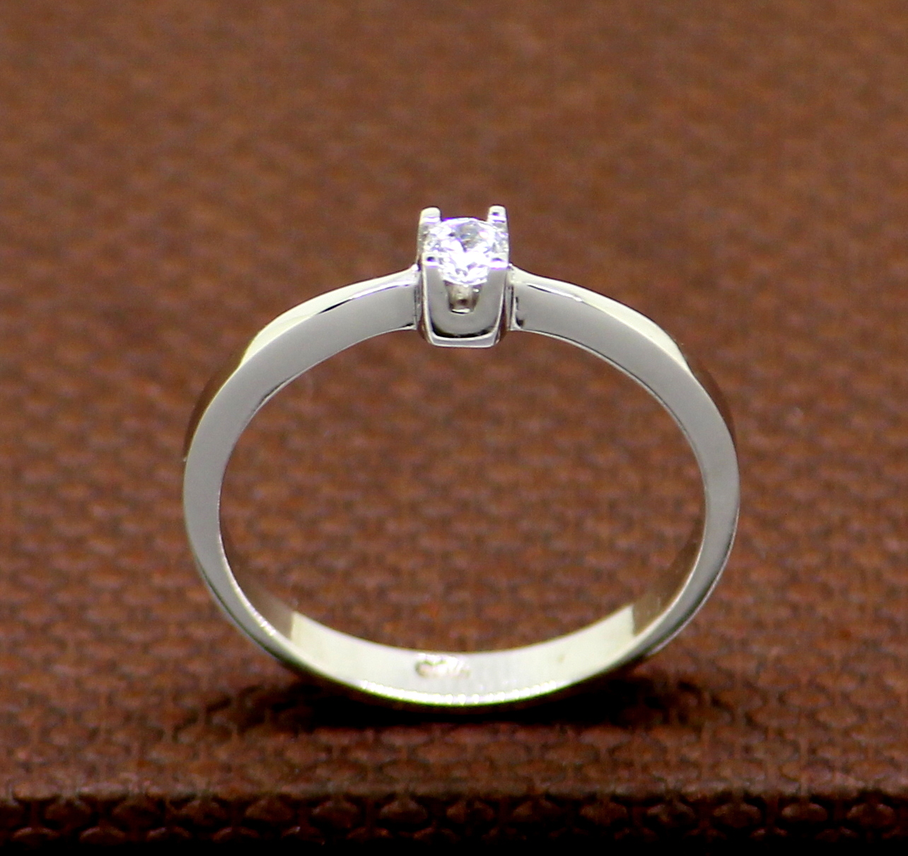 Anel Solitário Ouro Branco 18k 750 (7)