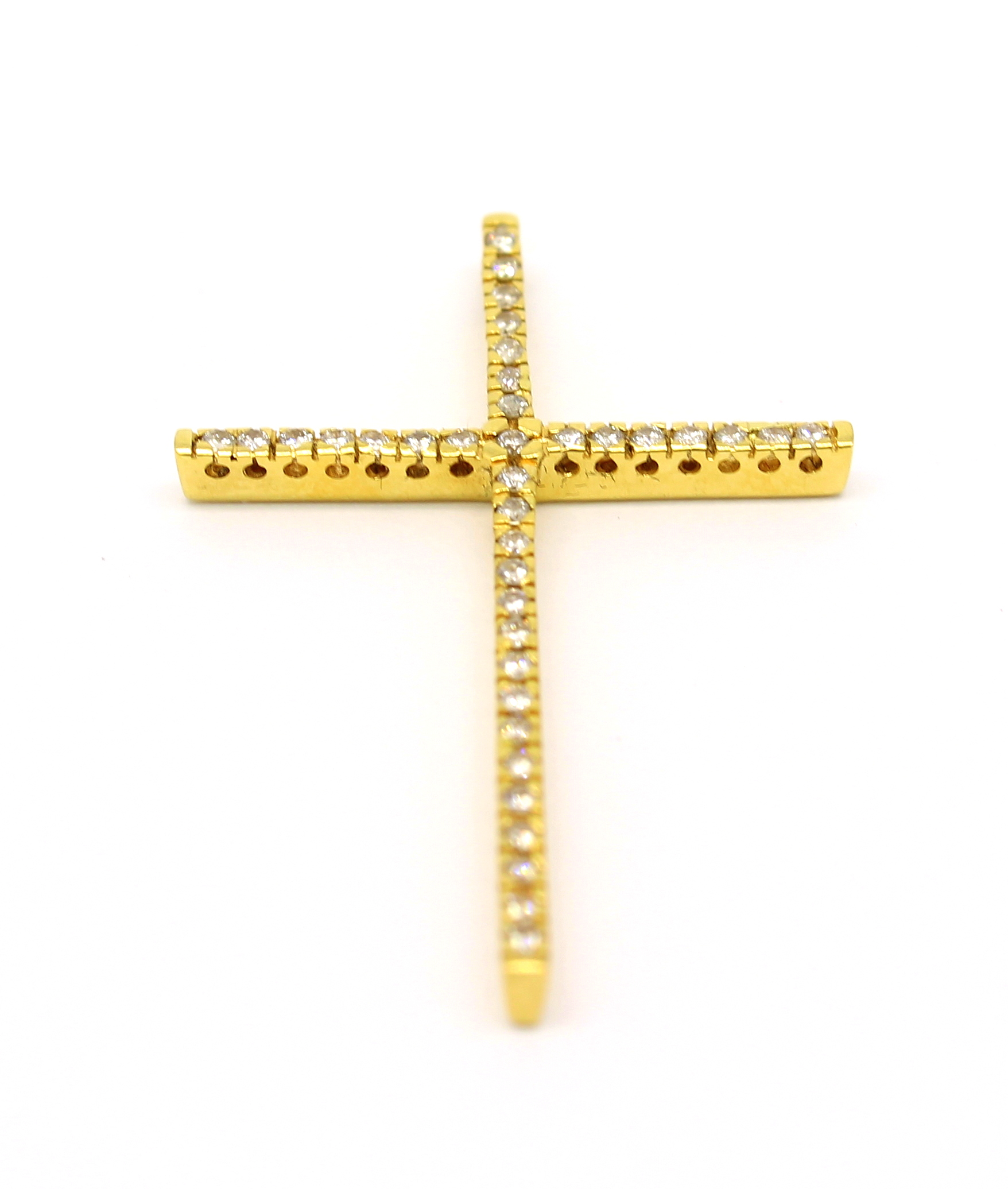 Cruz Feminina Ouro 18k 750 (4)