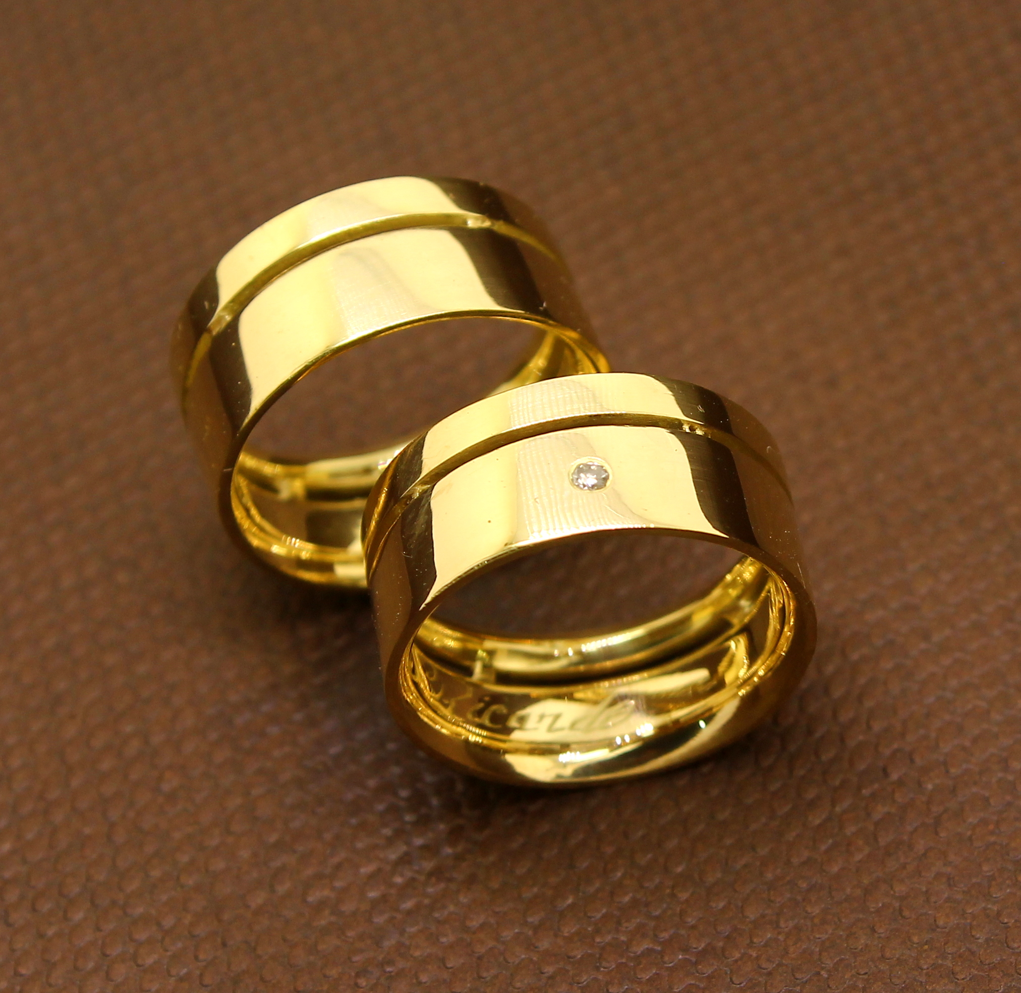 Par De Alianças 20 gramas Ouro 18k (3)